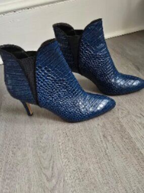 White House Black Market Nia Blue Crocodile-Embossed Leather Booties